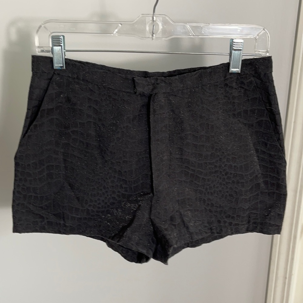 4/$20 🔥 High Waisted Crocodile Print Shorts